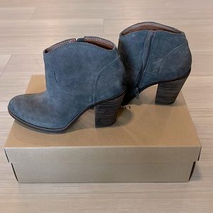Lucky Brand size 5 booties. Storm Oiled Suede.